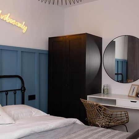 Blue Moon. Cozy Apartment Near Iulius Mall Cluj-Napoca Buitenkant foto