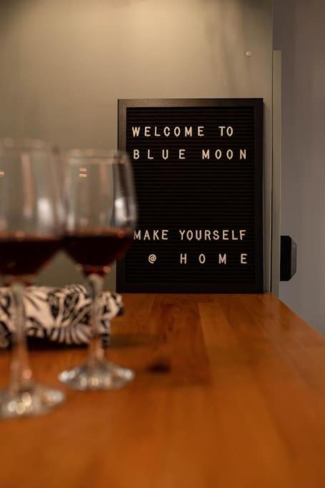 Blue Moon. Cozy Apartment Near Iulius Mall Cluj-Napoca Buitenkant foto