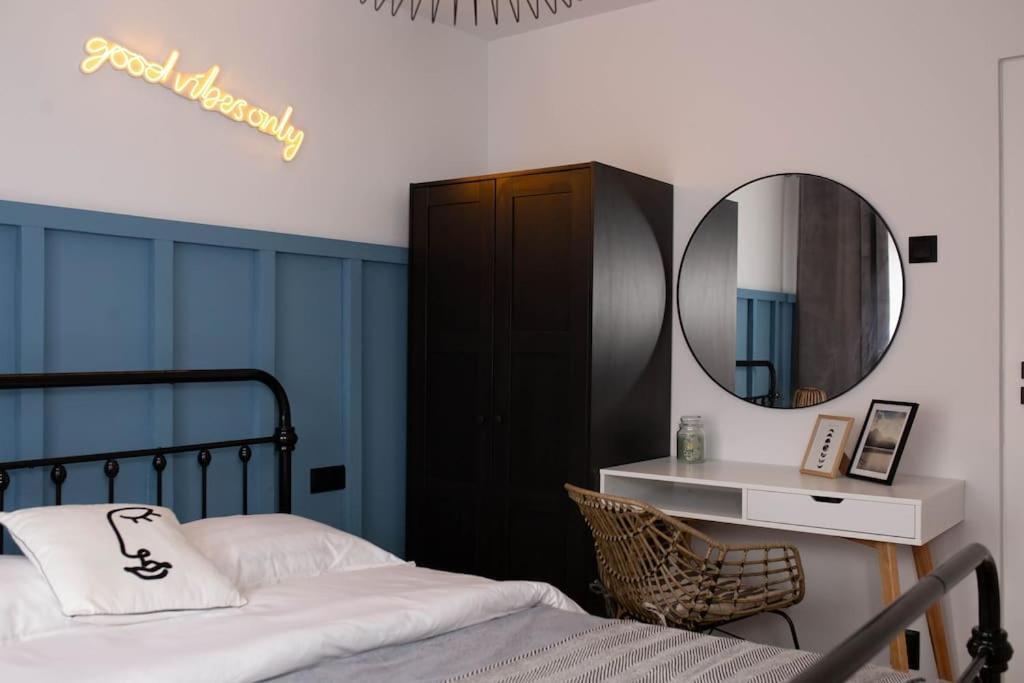 Blue Moon. Cozy Apartment Near Iulius Mall Cluj-Napoca Buitenkant foto